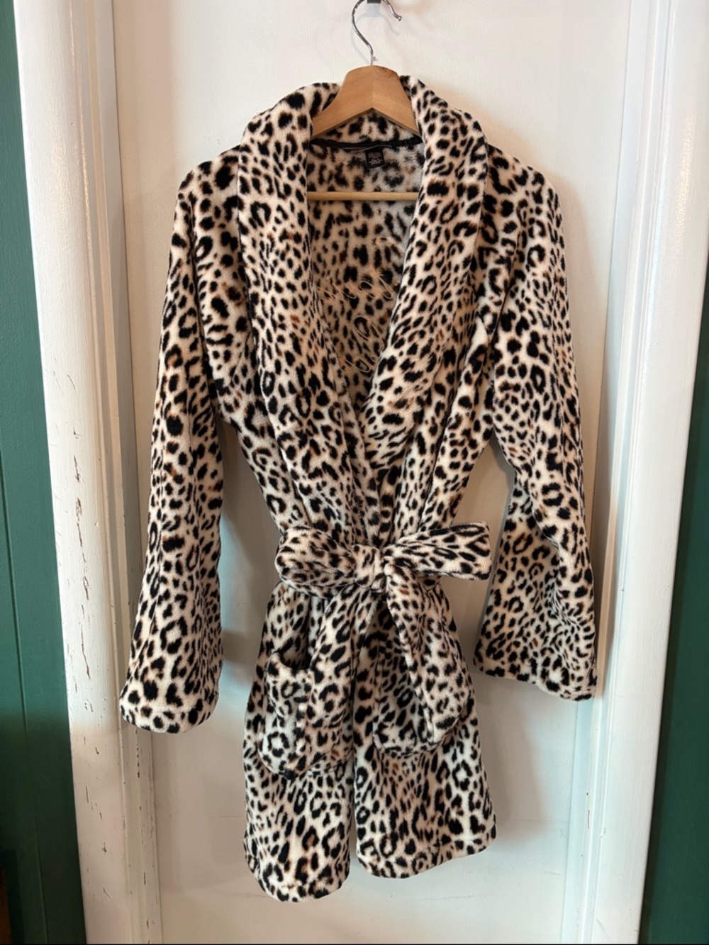 Victoria's Secret Leopard-Print Teddy Robe
